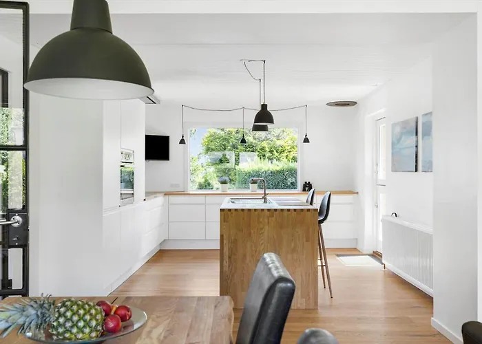 6763-allinge-sdr-strandvej-69 Hébergement de vacances *